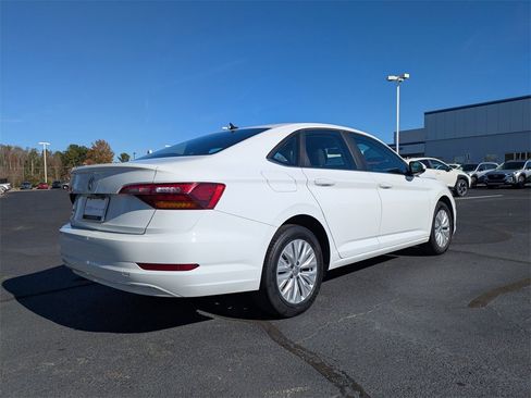 Used 2019 Volkswagen Jetta S w/ Driver Assistance Package image 5