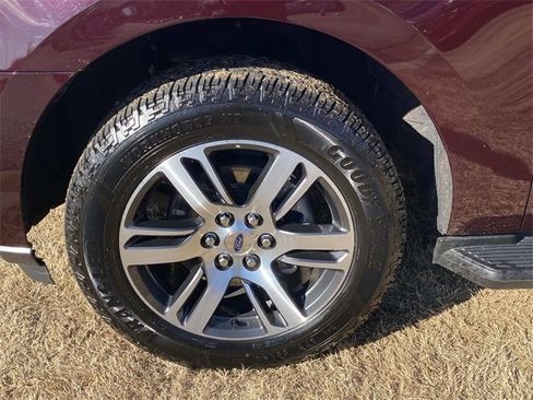 Certified 2024 Ford Expedition Limited image 13