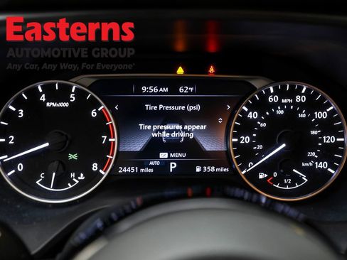 Used 2022 Nissan Rogue SV AWD/4WD image 18
