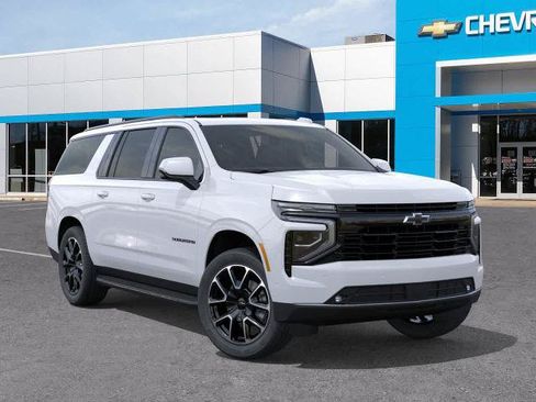 New 2026 Chevrolet Suburban RST w/ Comfort Package AWD/4WD image 7
