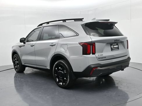 Certified 2025 Kia Sorento SX Prestige AWD/4WD image 6