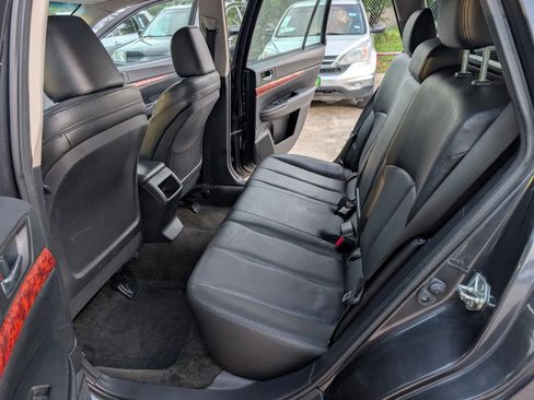 Used 2012 Subaru Outback 2.5i Limited w/ Moonroof Pkg AWD/4WD image 11