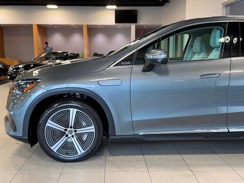 Used 2023 Mercedes-Benz EQE 350+ 4MATIC SUV w/ Exclusive Trim Package image 8