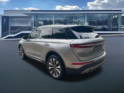 Used 2022 Lincoln Corsair Reserve w/ Equipment Group 201A FWD image 6