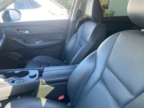 Certified 2023 Nissan Rogue SV w/ SV Premium B Package image 6