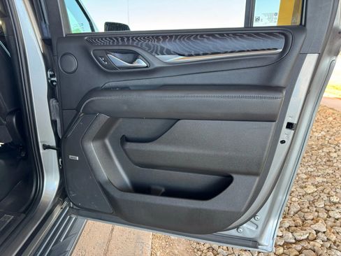 Used 2023 GMC Yukon XL Denali image 25