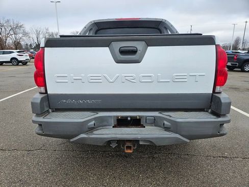 Used 2002 Chevrolet Avalanche 2WD image 6