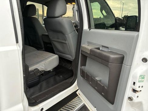 Used 2011 Ford F250 XLT w/ XLT Appearance Pkg AWD/4WD image 26