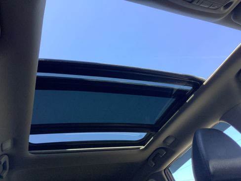 Used 2015 Nissan Rogue SL w/ SL Premium Package image 21