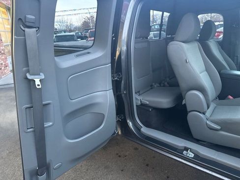 Used 2013 Toyota Tacoma 4x4 Access Cab V6 image 19
