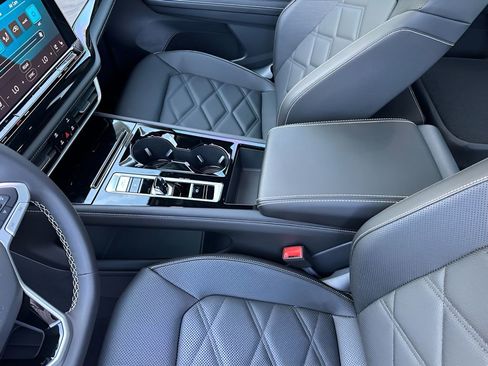 New 2026 Volkswagen Atlas SE image 21