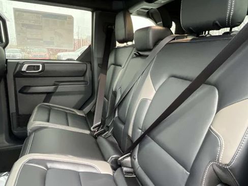 New 2026 Ford Bronco Outer Banks image 19