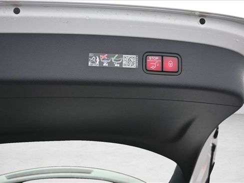 New 2026 Mercedes-Benz GLC 300 4MATIC image 25