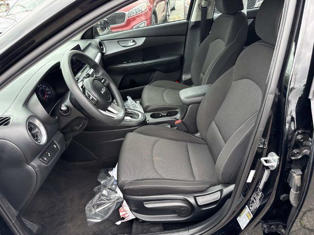 Used 2023 Kia Forte LXS w/ LXS Technology Package FWD image 14