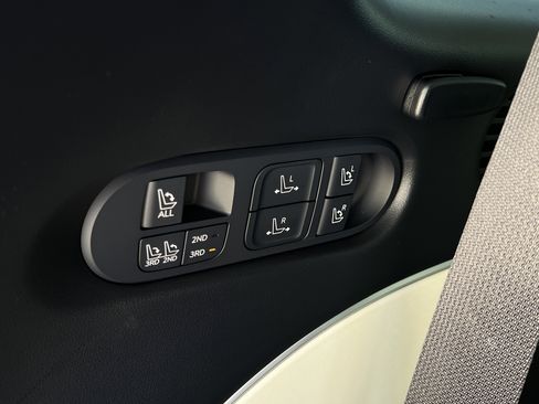 Used 2026 Hyundai Palisade Calligraphy FWD image 33