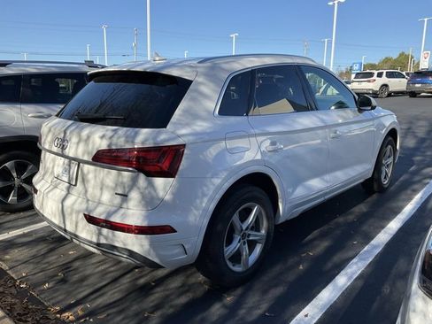 Used 2023 Audi Q5 2.0T Premium w/ Convenience Package image 7