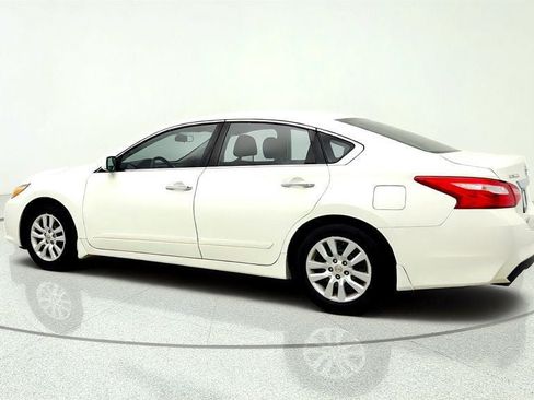 Used 2017 Nissan Altima 2.5 S w/ Power Driver Seat Package FWD image 7
