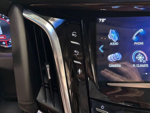 Used 2016 Cadillac Escalade Luxury image 25