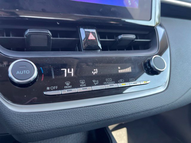 Used 2025 Toyota Corolla LE FWD image 25