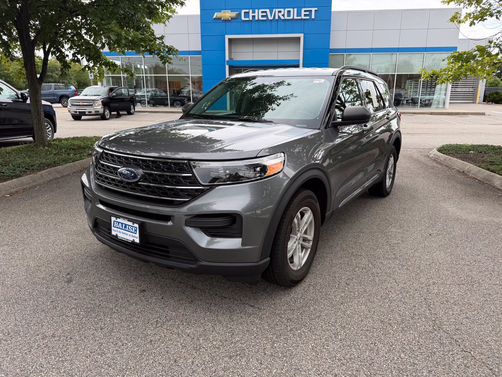 Used 2024 Ford Explorer XLT AWD/4WD image 9