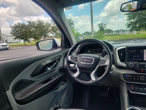 Used 2019 GMC Terrain SLT w/ Preferred Package FWD image 22