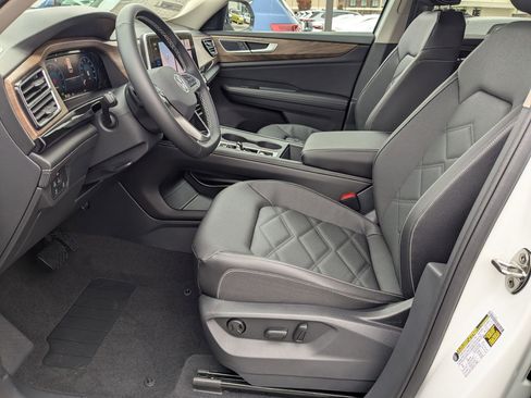 New 2026 Volkswagen Atlas SE image 14