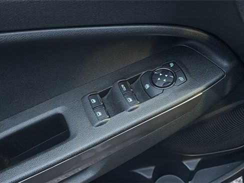 Used 2021 Ford EcoSport SE image 9