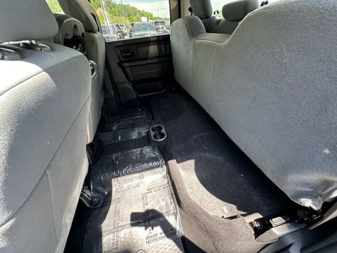 Used 2016 RAM 1500 Express AWD/4WD image 35