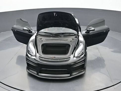 Certified 2016 Porsche Cayman GT4 RWD image 25