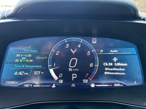 Used 2021 Chevrolet Corvette Stingray Preferred Cpe w/ Battery Protection Package RWD image 70