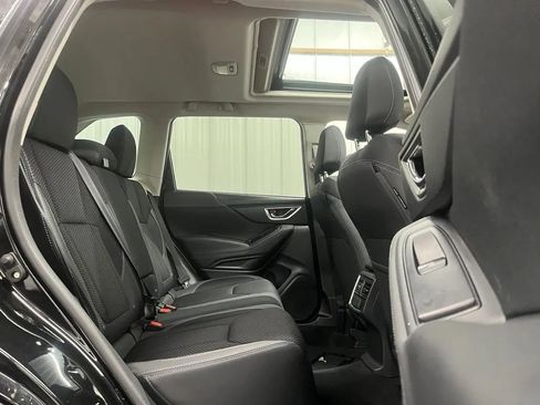 Used 2024 Subaru Forester Premium AWD/4WD image 22