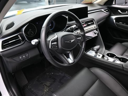 Used 2025 Genesis G70 2.5T RWD image 10