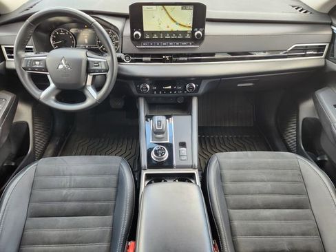 Used 2024 Mitsubishi Outlander SE Black Edition AWD/4WD image 23