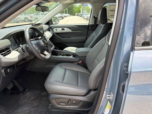 New 2026 Ford Explorer Active AWD/4WD image 15