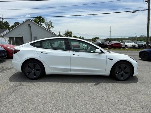 Used 2023 Tesla Model 3 Standard Range RWD image 6