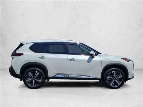 Used 2022 Nissan Rogue SL w/ SL Premium Package FWD image 4