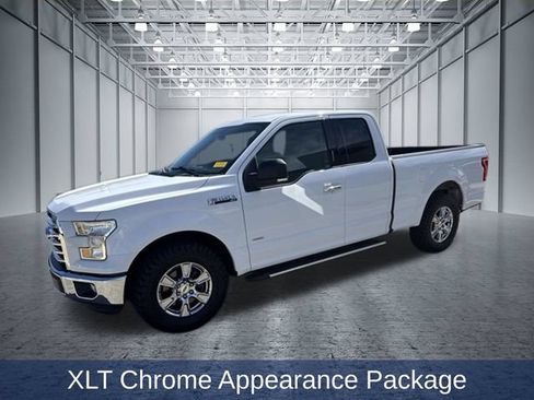 Used 2015 Ford F150 XLT w/ Equipment Group 302A Luxury RWD image 4