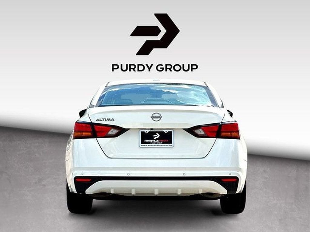 Used 2025 Nissan Altima 2.5 SV FWD image 7