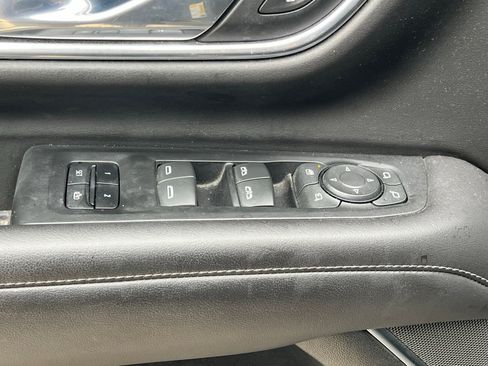 Used 2021 Chevrolet Tahoe LT w/ LT Signature Package image 29