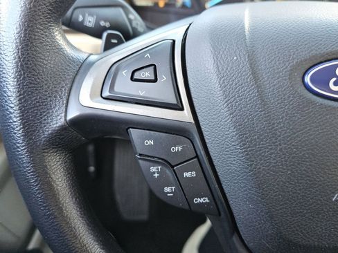 Used 2019 Ford Fusion SE image 15