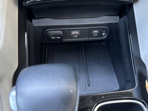 Used 2024 Kia Telluride S w/ S Sunroof Package FWD image 47