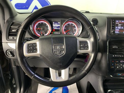 Used 2020 Dodge Grand Caravan GT FWD image 19