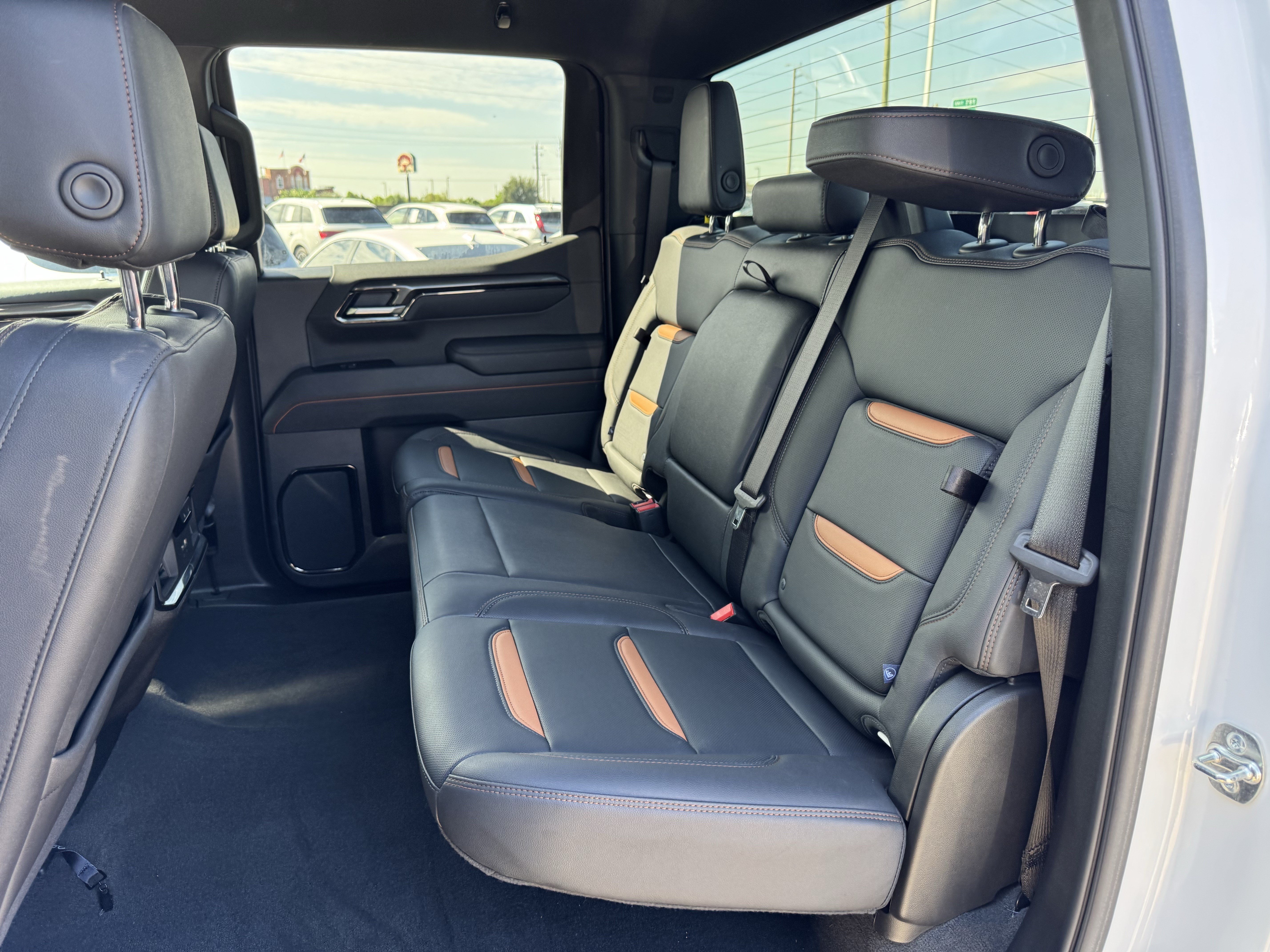 Used 2025 GMC Sierra 1500 AT4 AWD/4WD image 24