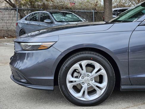 Used 2025 Honda Accord LX image 8