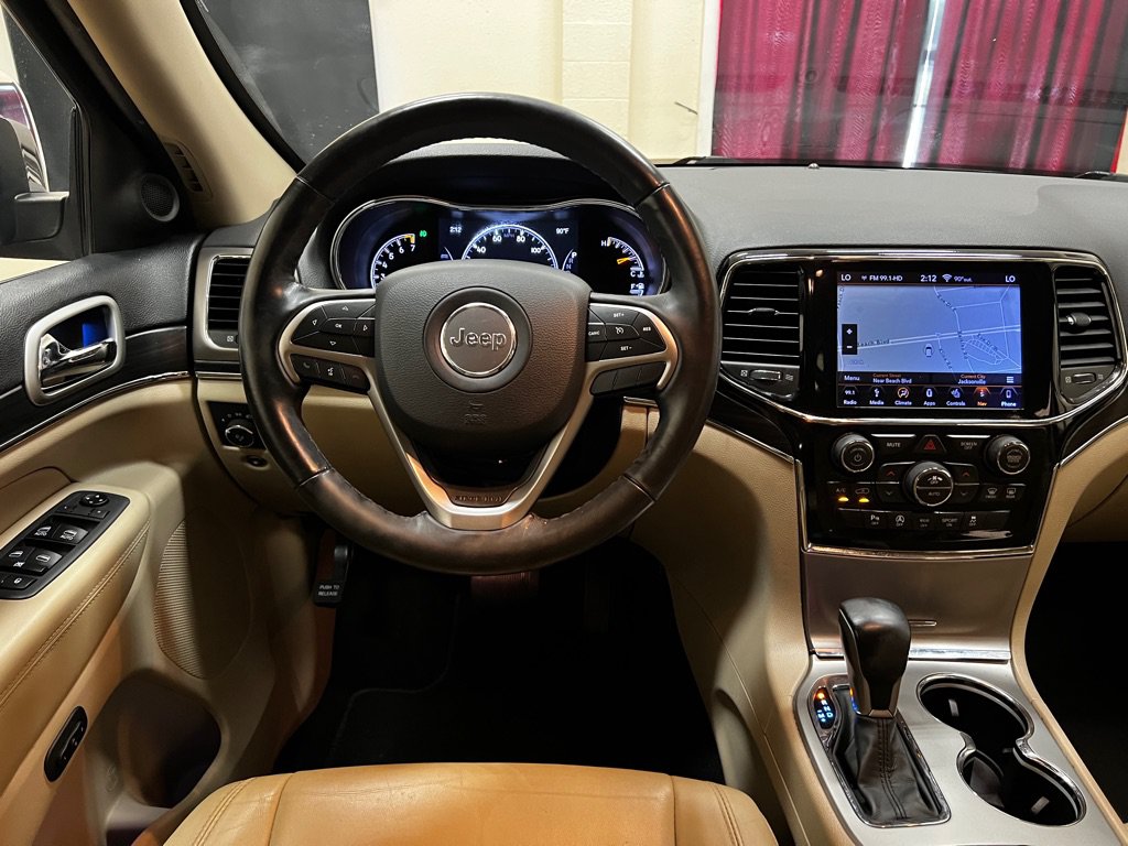 Used 2019 Jeep Grand Cherokee Limited AWD/4WD image 26