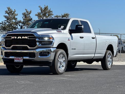 New 2026 RAM 3500 Big Horn AWD/4WD image 7