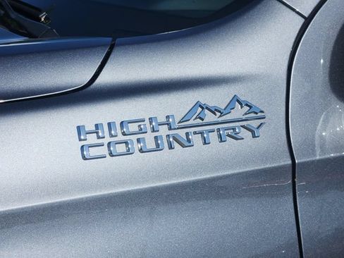 Certified 2022 Chevrolet Tahoe High Country RWD image 7
