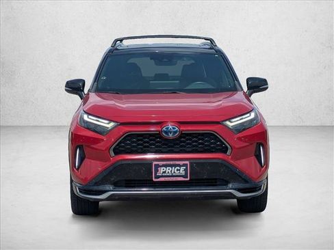 Used 2023 Toyota RAV4 XSE AWD/4WD image 2