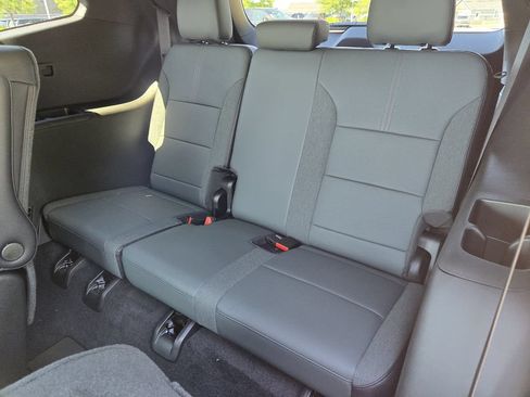New 2026 GMC Acadia AT4 w/ Luxury Package AWD/4WD image 6