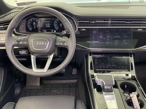 Certified 2025 Audi Q8 Prestige AWD/4WD image 27